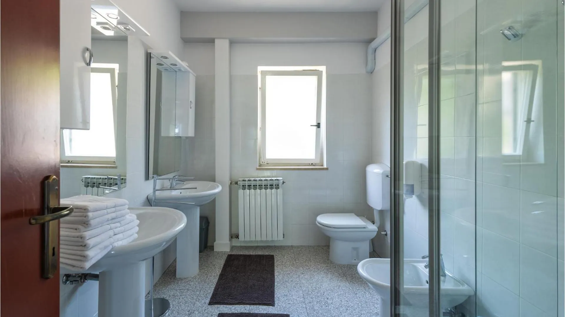 Amazing Apartment In Ravni With House Sea View Horvátország