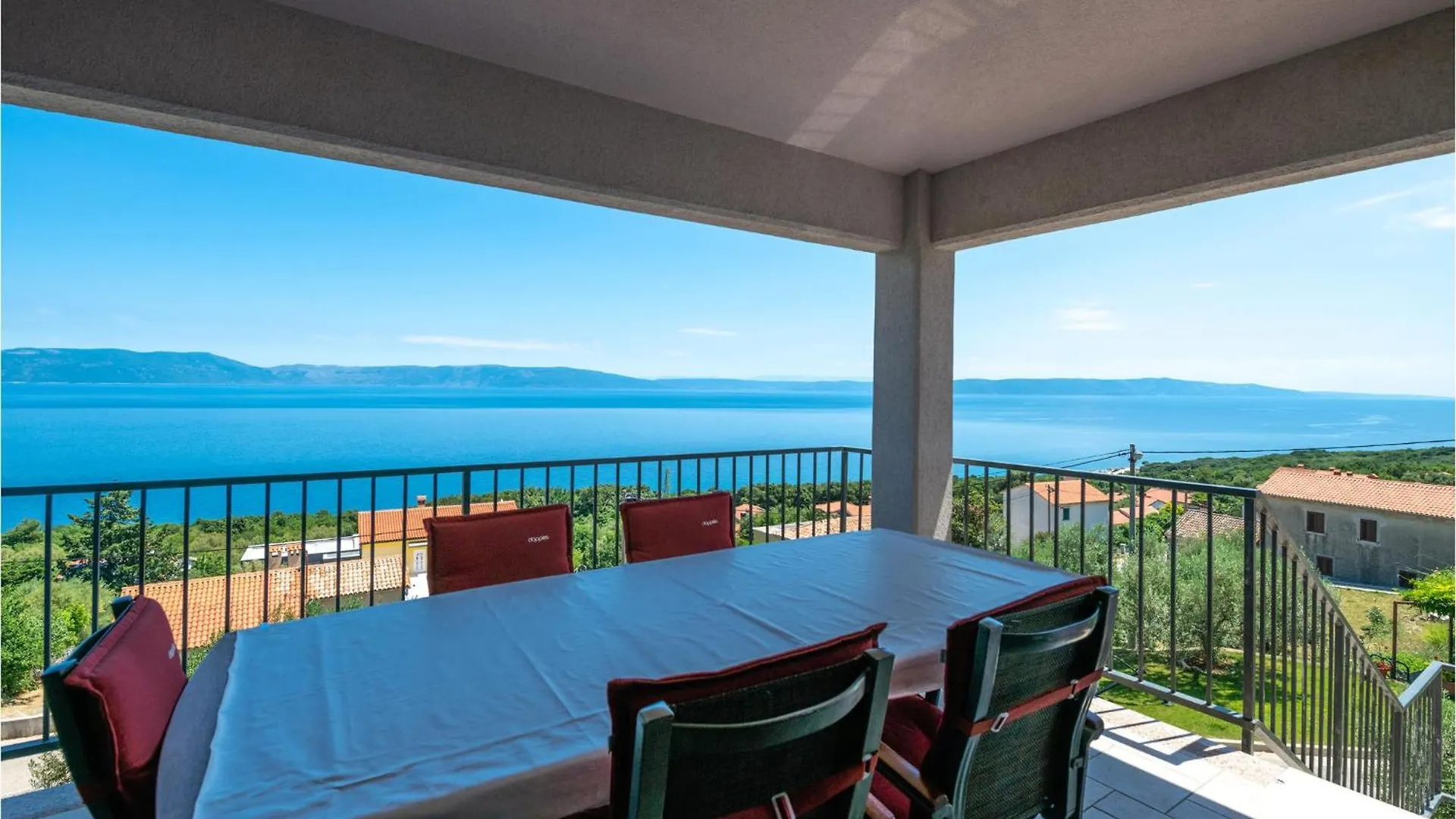 Amazing Apartment In Ravni With House Sea View
