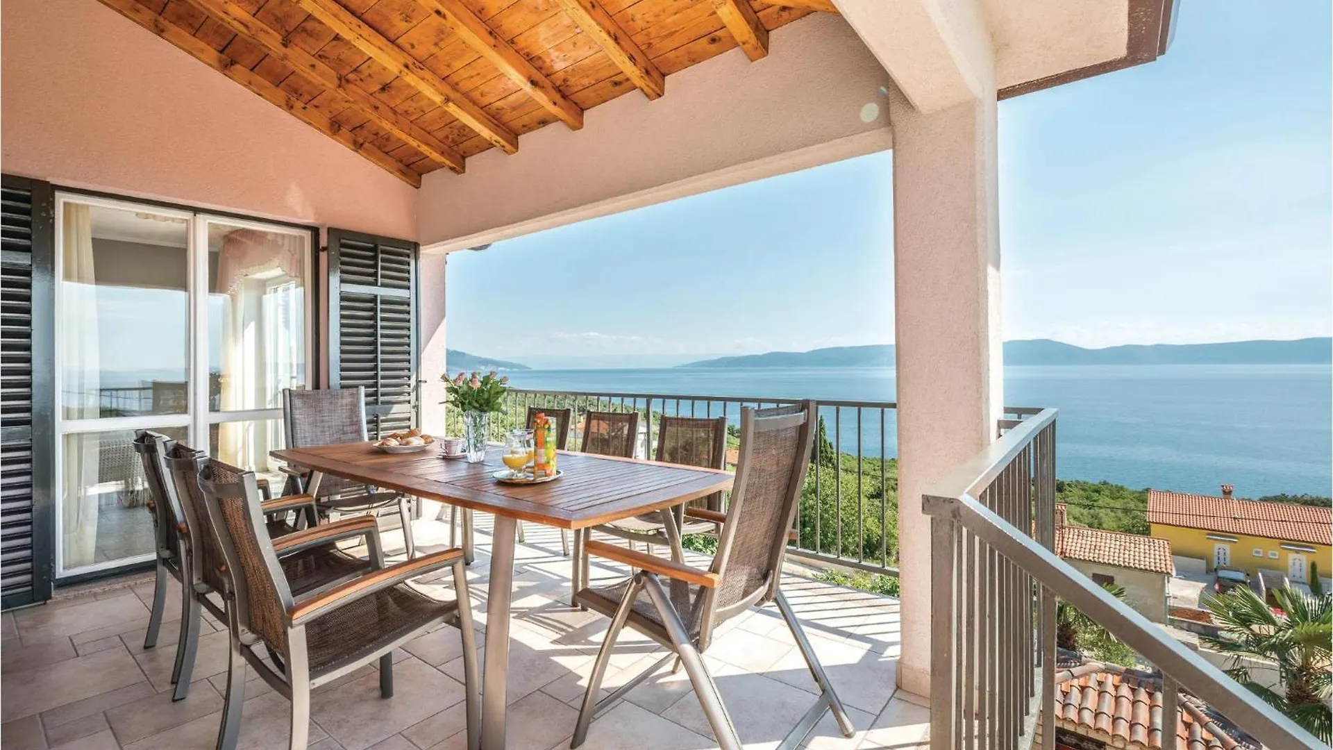 Amazing Apartment In Ravni With House Sea View